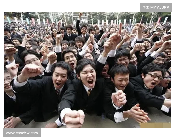 日本大学锦标赛惊现反蝶泳腿技术 打破学生纪录引发争议 日本大学锦标赛惊现反蝶泳腿技术 打破学生纪录引发争议