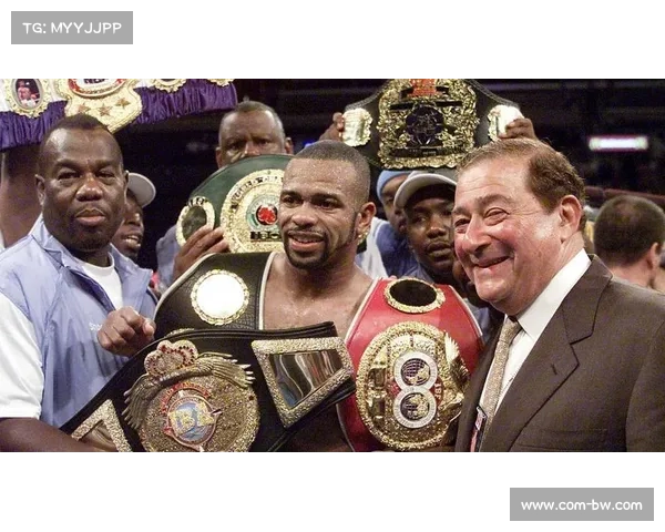 琼斯退役后专注慈善事业与拳馆发展,开启新篇章 琼斯退役后专注慈善事业与拳馆发展,开启新篇章