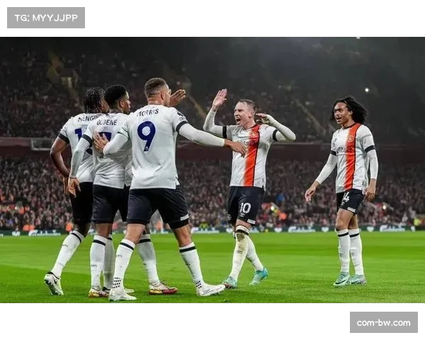 伯恩利主场0-2不敌布莱顿，魏费尔梅开二度助客队三连胜